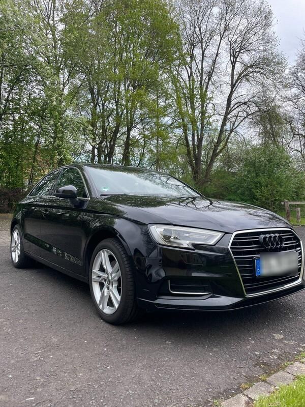 Schwarz Gebraucht 2019 Audi A3 Limousine | 16.500 € (Guter Preis) - Bild 1/4