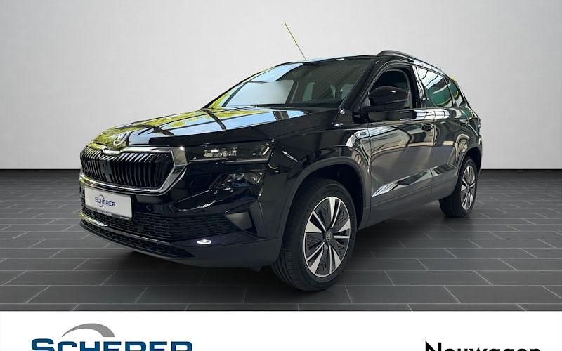 Schwarz Neu 2025 Skoda Karoq Tour SUV | 38.490 € (Etwas zu teuer) - Bild 1/4