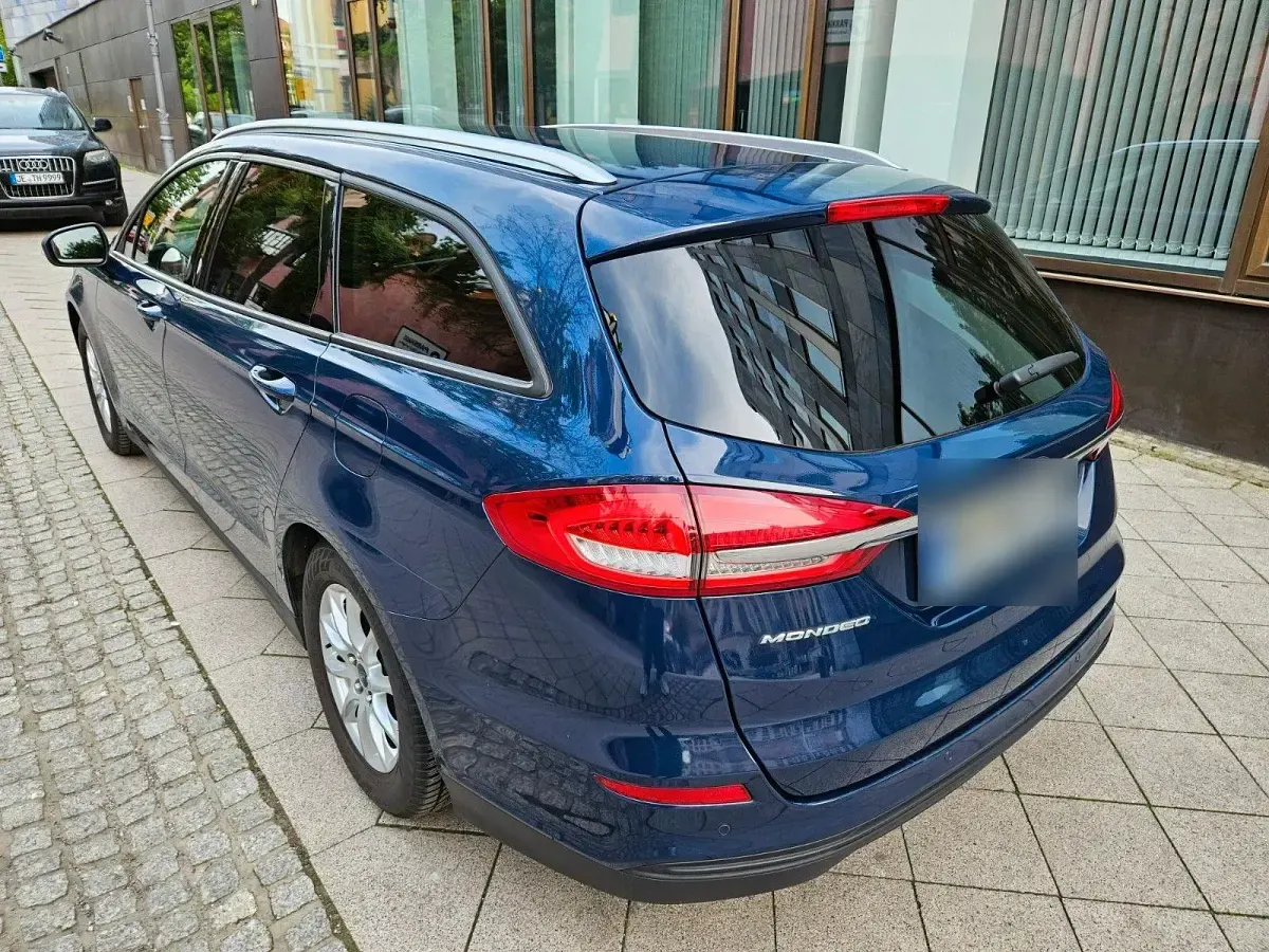 Gebraucht Ford Mondeo 150 PS (110 kW) 2018 Blau Kombi