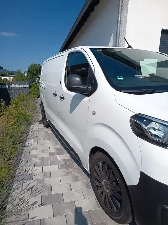 Gebraucht Toyota Proace 116 PS (85 kW) 2016 Weiß Van / Kleinbus