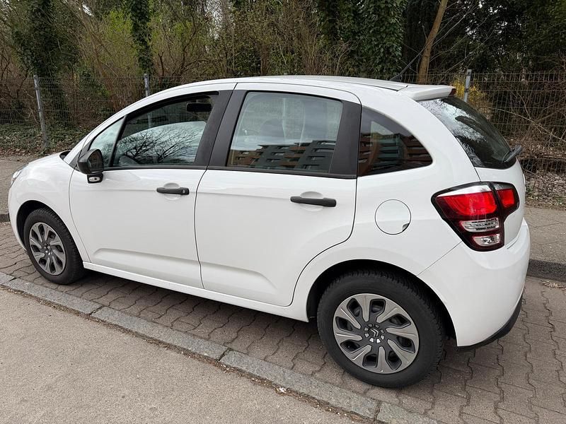 Gebraucht Citroën C3 64 PS (47 kW) 2016 Weiß Kleinwagen