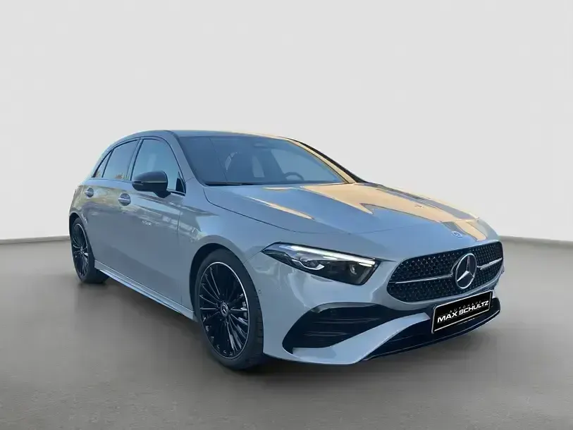Gebraucht Mercedes A200 AMG 163 PS (119 kW) 2025 Manufaktur lack manufaktur alpingrau uni Limousine