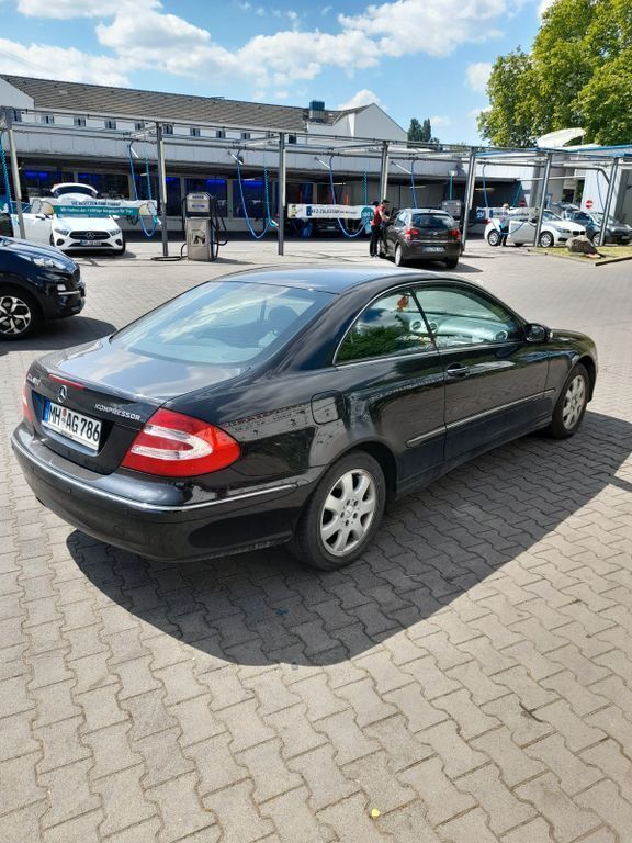 Gebraucht Mercedes CLK200 Elegance 163 PS (119 kW) 2002 Schwarz Coupé