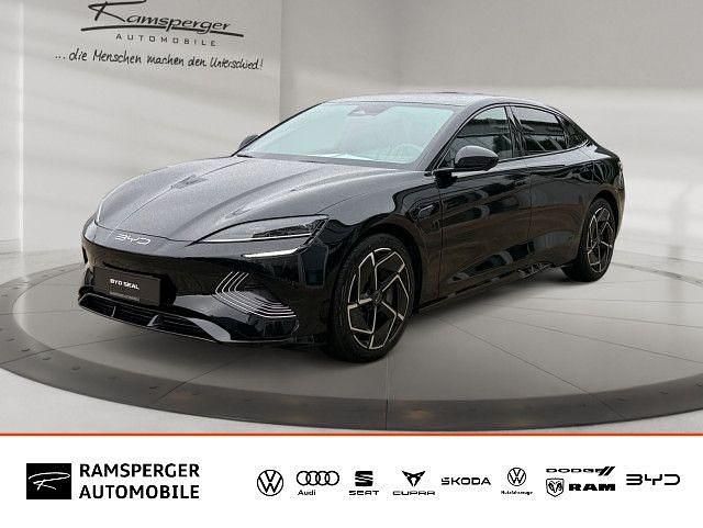 Neu BYD Seal Design 230 kW (313 PS) 2026 Schwarz (space black) Limousine