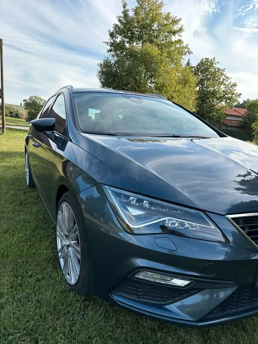Gebraucht Seat Leon ST 150 PS (110 kW) 2019 Grau Kombi