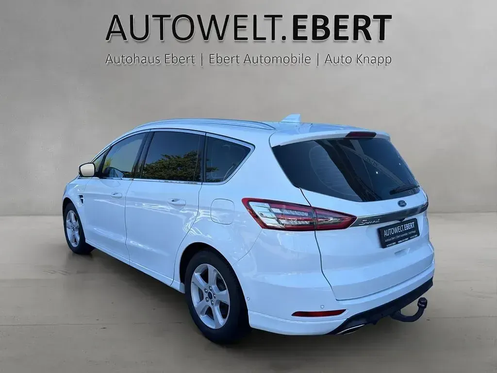 Gebraucht Ford S-MAX Titanium 190 PS (139 kW) 2020 Frostweiß Van / Kleinbus