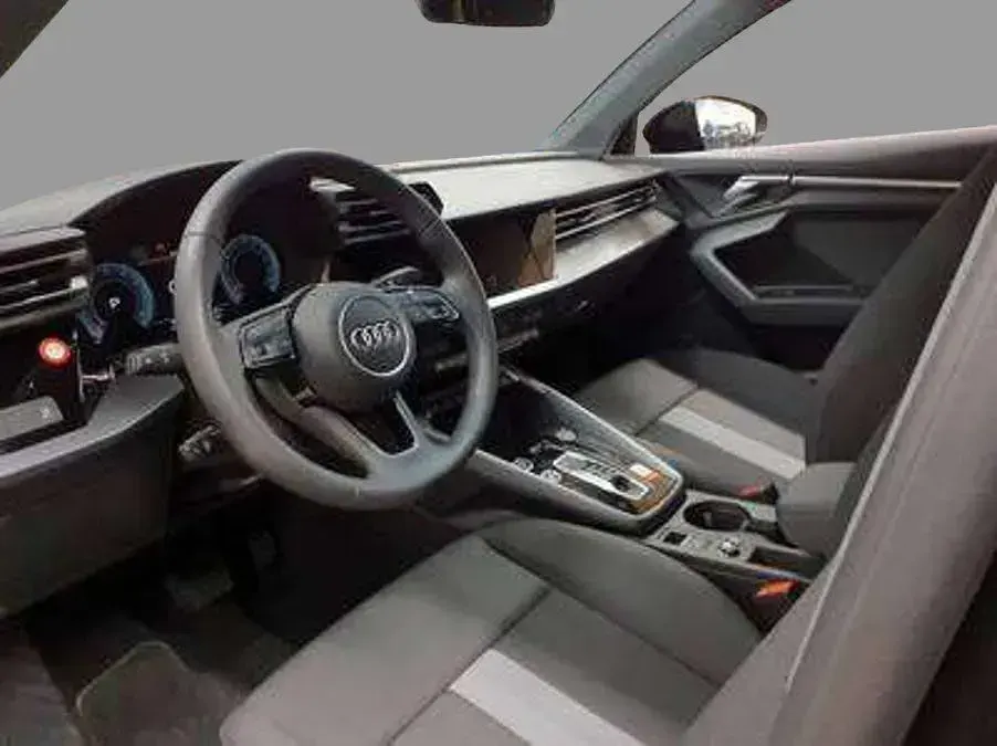 Gebraucht Audi A3 Advanced Plus 150 PS (110 kW) 2025 Mythosschwarz metallic Limousine