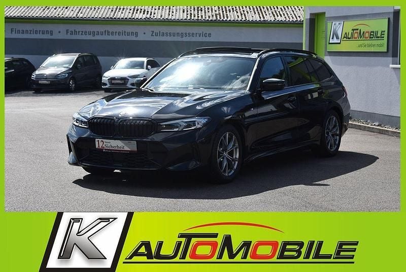 Saphirschwarz metallic Gebraucht 2023 BMW 318 M Sport Kombi | 32.970 € (Fairer Preis) - Bild 1/4