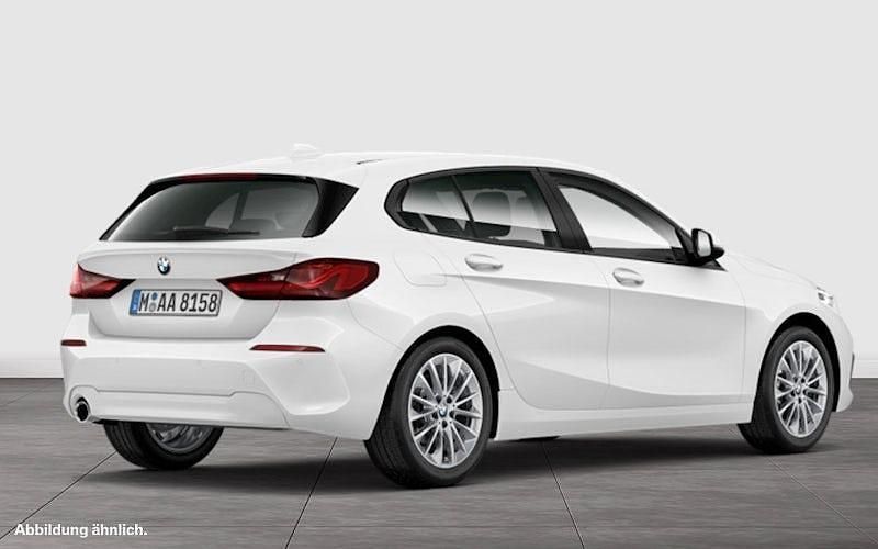 Gebraucht BMW 118 Advantage 136 PS (100 kW) 2023 Weiß Kleinwagen