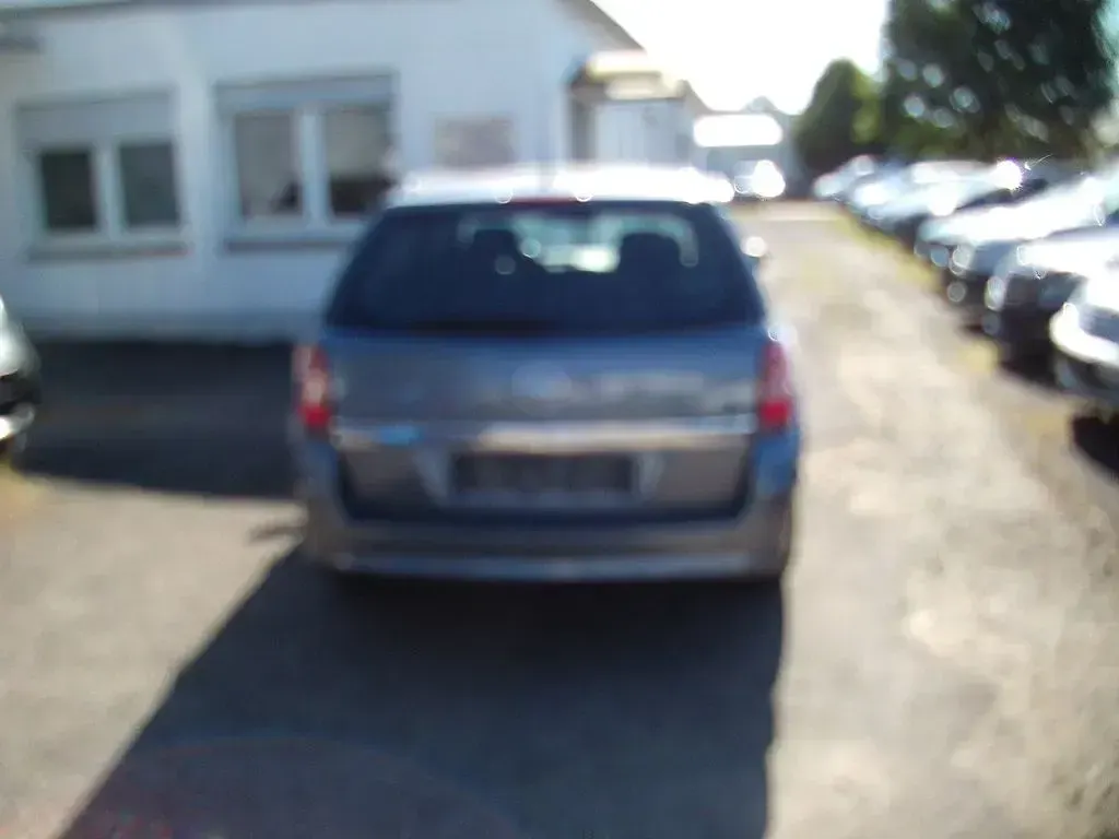 Occasion Opel Astra Edition 105 ch (77 kW) 2007 Gris Berline