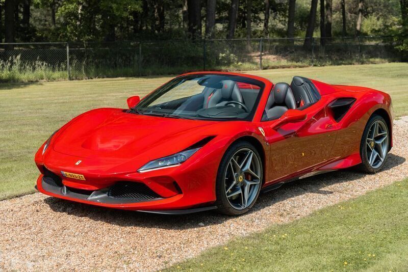 Rot Gebraucht 2021 Ferrari F8 Cabrio | 374.950 € - Bild 1/4