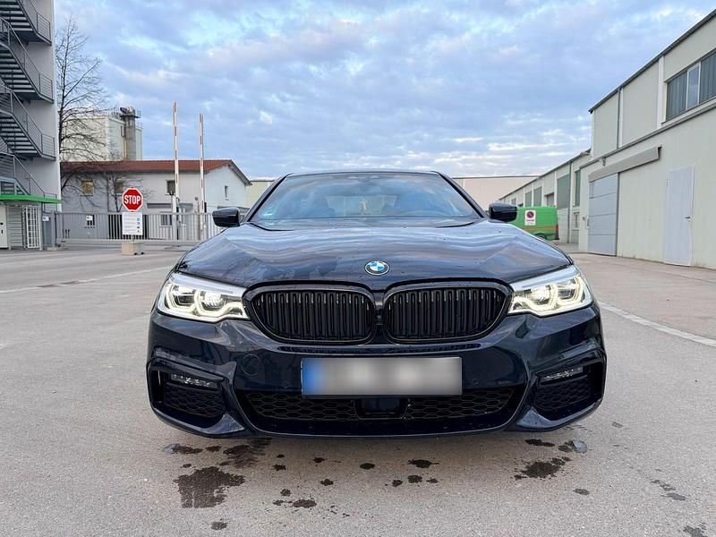 Gebraucht BMW 530e Shadowline 252 PS (185 kW) 2019 Schwarz Limousine