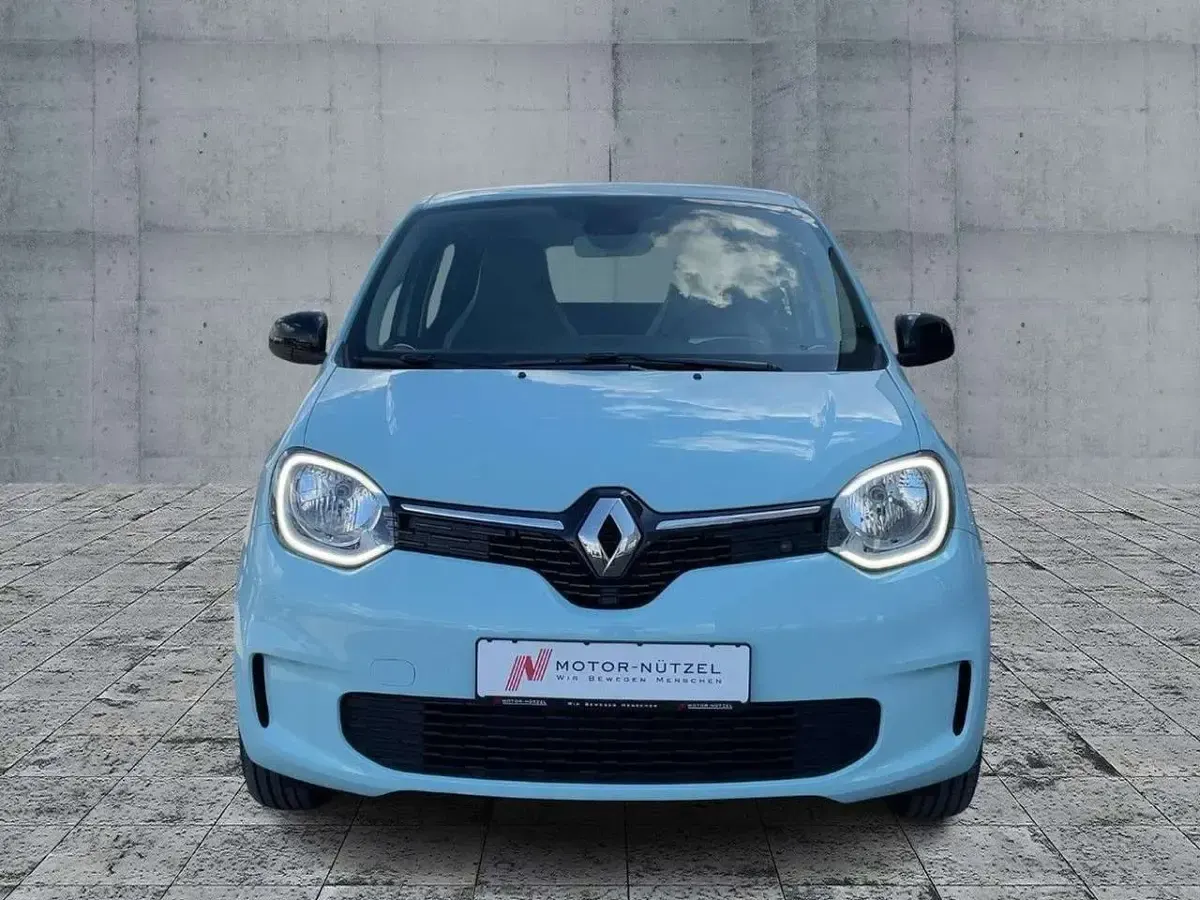 Używany Renault Twingo SE 65 KM (47 kW) 2024 Niebieski Hatchback