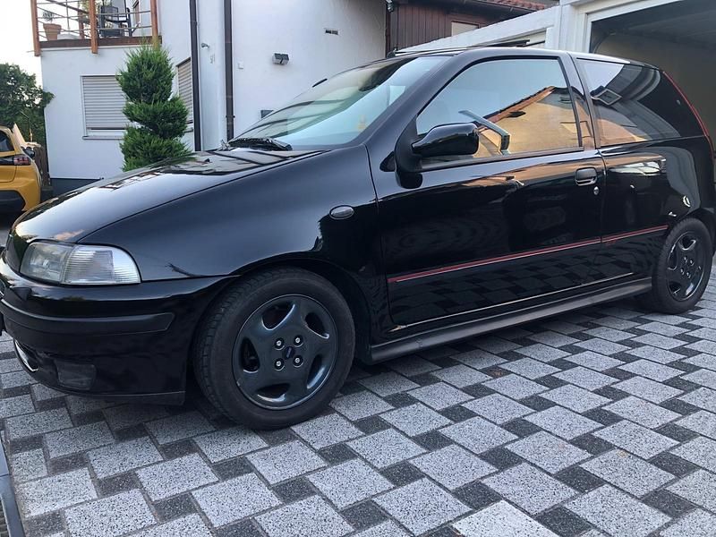 Gebraucht Fiat Punto 133 PS (97 kW) 1994 Schwarz Kleinwagen