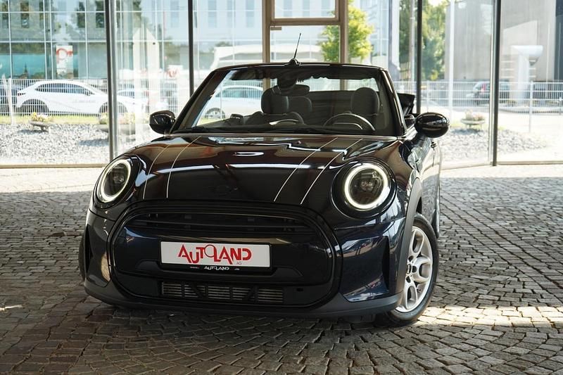 Gebraucht Mini Cooper Classic 136 PS (100 kW) 2023 Schwarz Kleinwagen