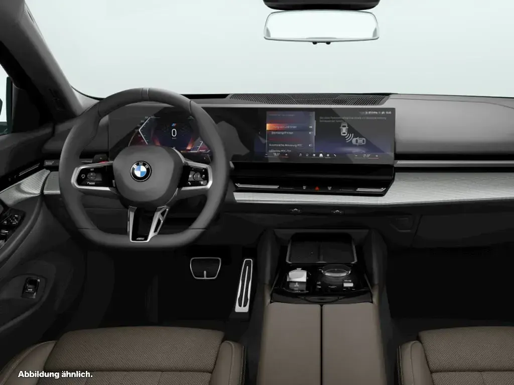 Gebraucht BMW 540 Sport Line 286 PS (210 kW) 2025 Schwarz Limousine