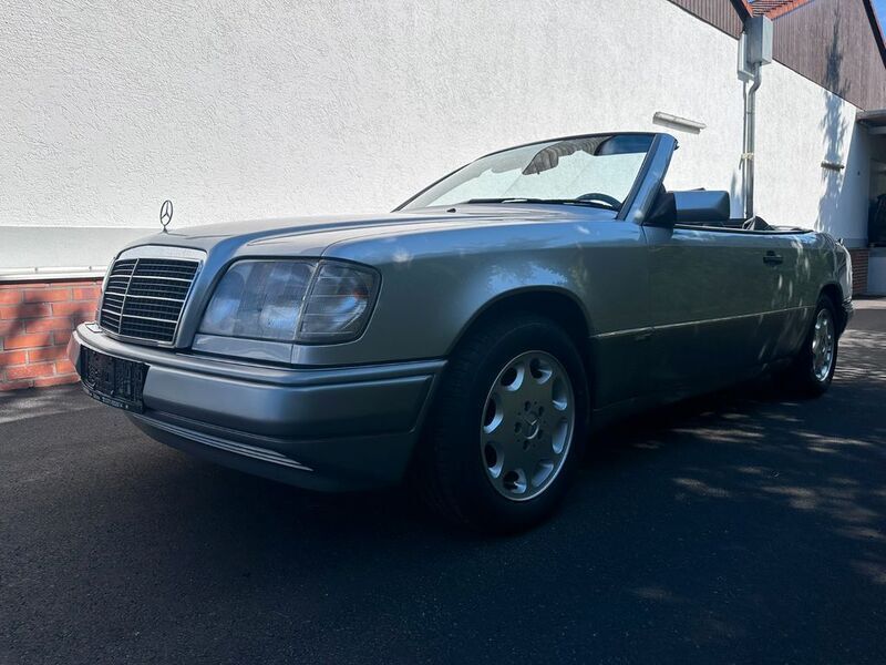 Gebraucht Mercedes E200 136 PS (100 kW) 1994 Cabrio