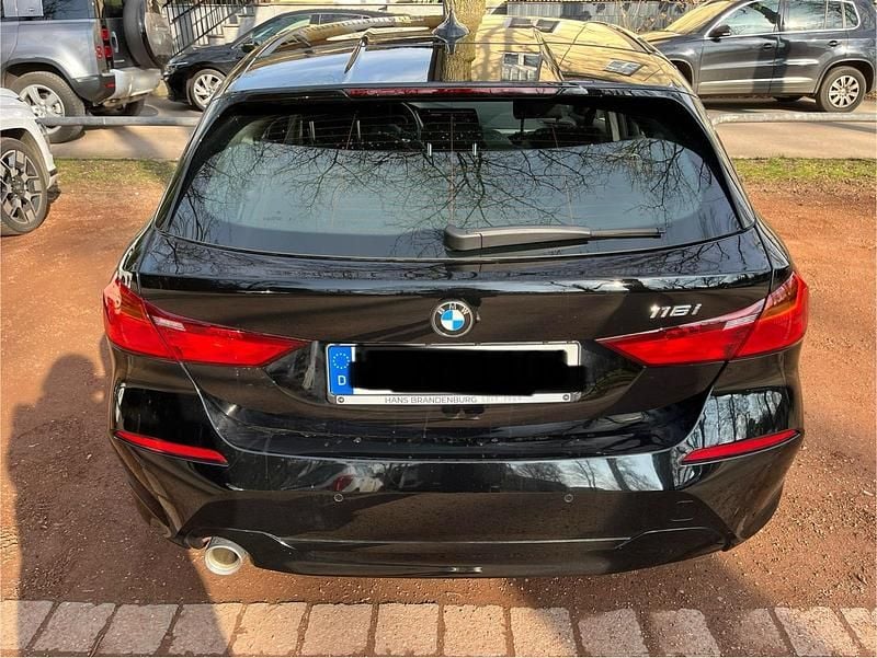 Gebraucht BMW 116 109 PS (80 kW) 2023 Schwarz Kleinwagen