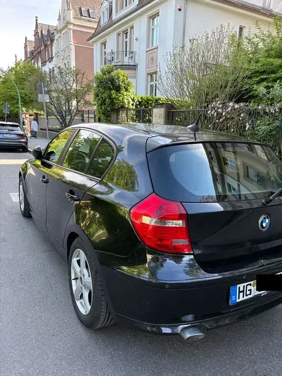 Gebraucht BMW 120 Performance 177 PS (130 kW) 2008 Schwarz Kleinwagen