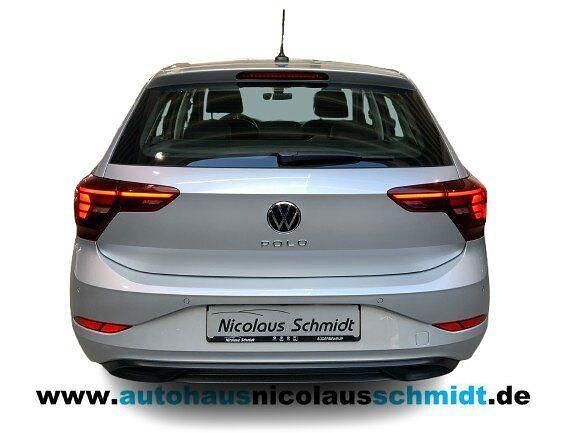 Gebraucht VW Polo Life 80 PS (58 kW) 2023 Silber Kleinwagen