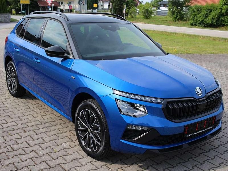 Raceblau metallic Gebraucht 2024 Skoda Kamiq Selection SUV | 28.490 € (Fairer Preis) - Bild 1/4