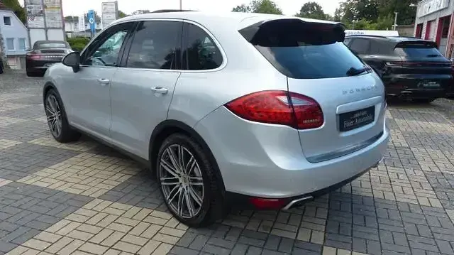 Gebraucht Porsche Cayenne 381 PS (280 kW) 2010 Silber SUV