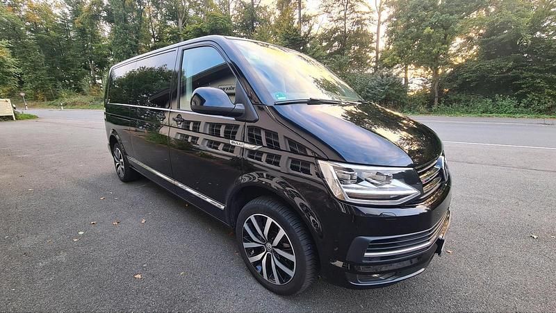 Gebraucht VW Caravelle Highline 204 PS (150 kW) 2018 Schwarz Van / Kleinbus