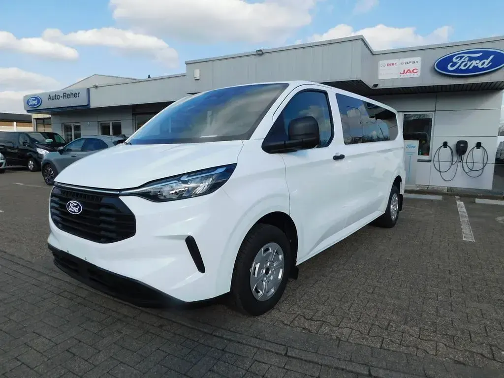 Neu Ford Transit Custom Trend 170 PS (125 kW) 2026 Weiß Kombi