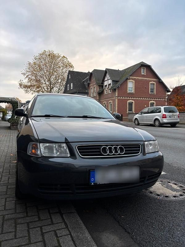 Schwarz Gebraucht 1998 Audi A3 Kleinwagen | 1.500 € (Fairer Preis) - Bild 1/4