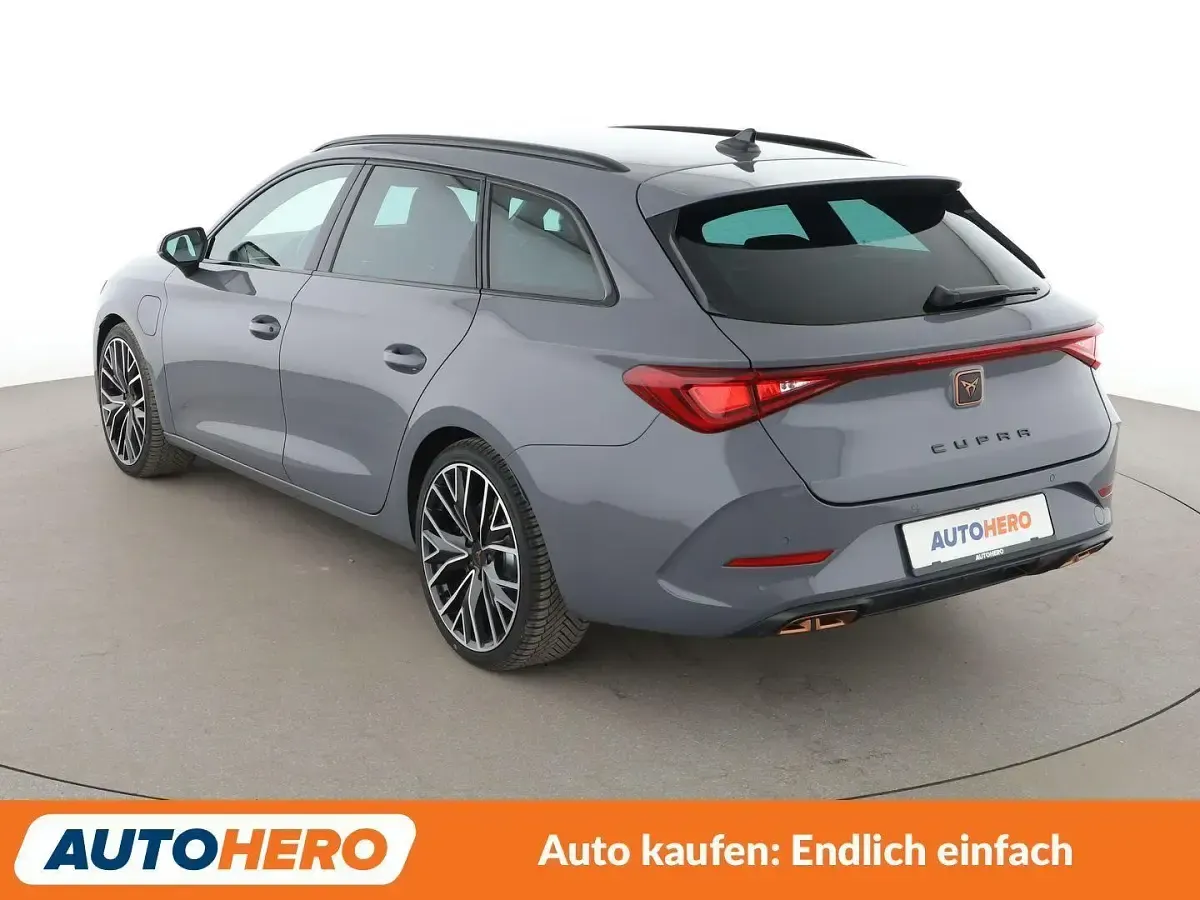 Gebraucht Cupra Leon VZ 245 PS (180 kW) 2022 Grau Kombi