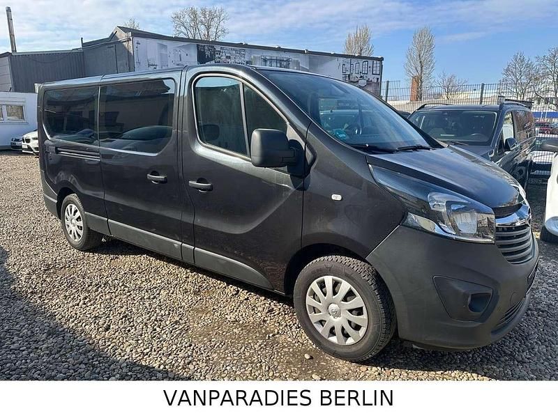 Gebraucht Opel Vivaro 121 PS (88 kW) 2019 Schwarz Van / Kleinbus