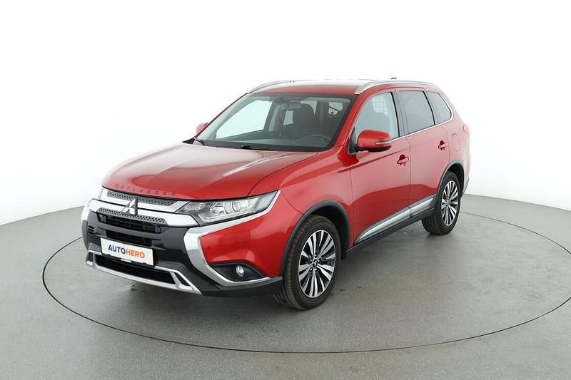 Rot Gebraucht 2019 Mitsubishi Outlander Diamant Edition SUV | 17.830 € (Fairer Preis) - Bild 1/3