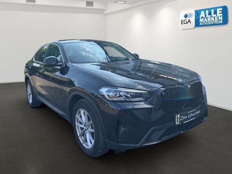 Gebraucht BMW X4 Basis 183 PS (134 kW) 2022 Schwarz SUV