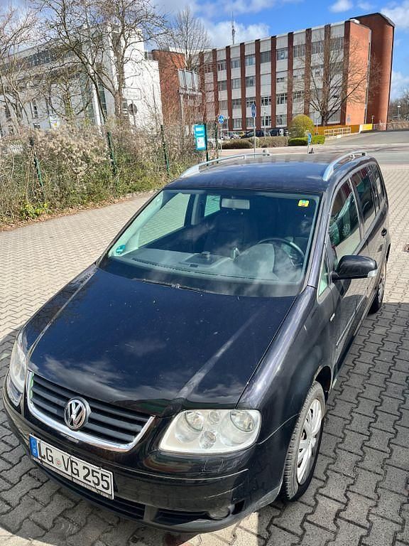 Gebraucht VW Touran 140 PS (102 kW) 2005 Schwarz Van / Kleinbus