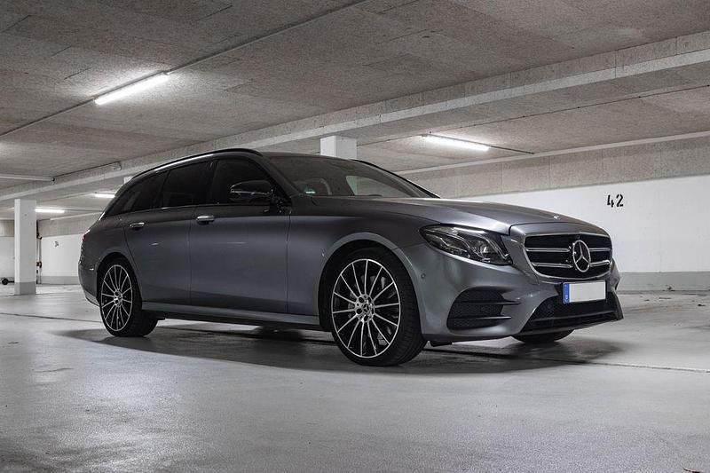Gebraucht Mercedes E400 AMG 340 PS (250 kW) 2019 Grau Kombi