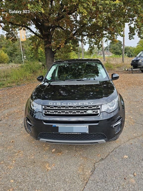Schwarz Gebraucht 2018 Land Rover Discovery Sport SE SUV | 20.500 € (Etwas zu teuer) - Bild 1/4