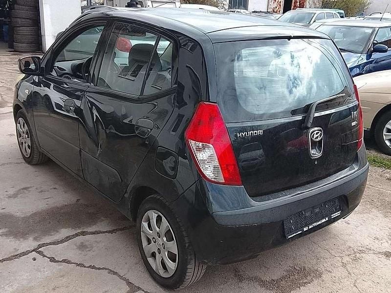 Gebraucht Hyundai i10 Edition+ 67 PS (49 kW) 2009 Stone black Kleinwagen