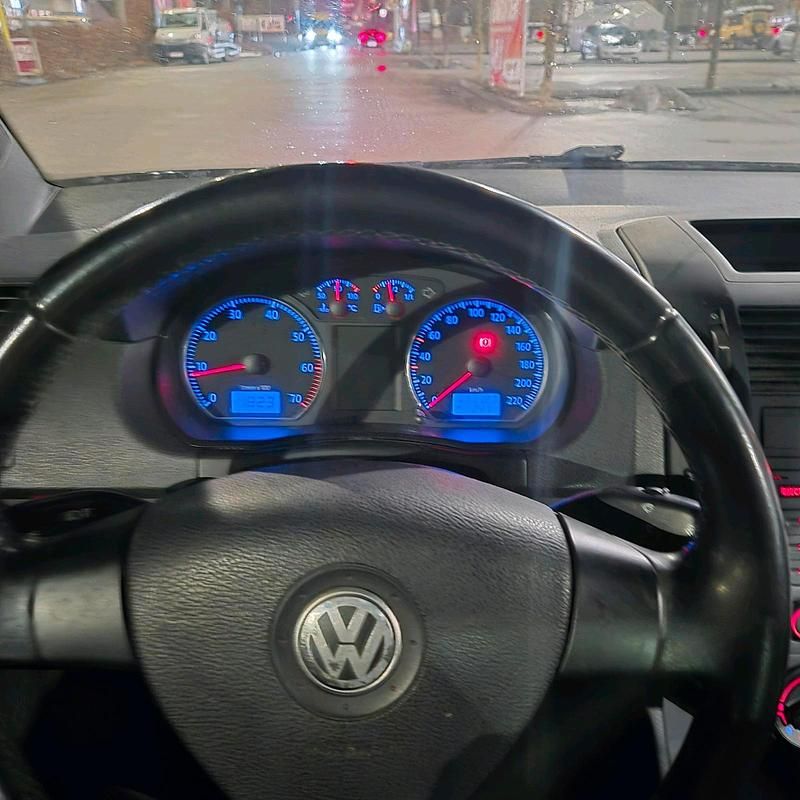 Gebraucht VW Polo 60 PS (44 kW) 2009 Schwarz Kleinwagen