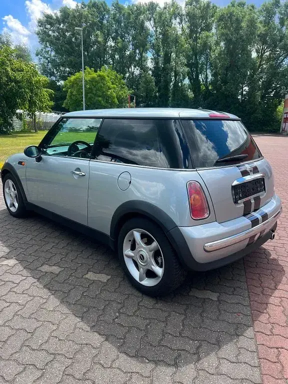 Gebraucht Mini ONE 90 PS (66 kW) 2004 Silber Kleinwagen