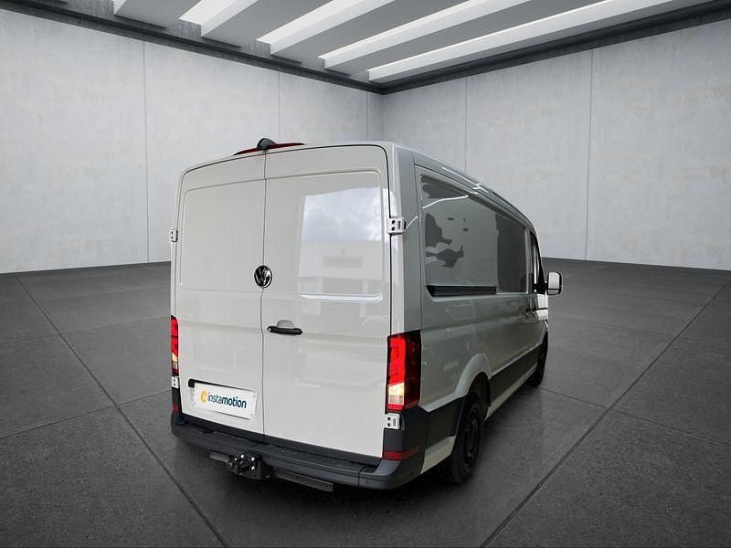 Gebraucht VW Crafter 140 PS (102 kW) 2025 Grau Van