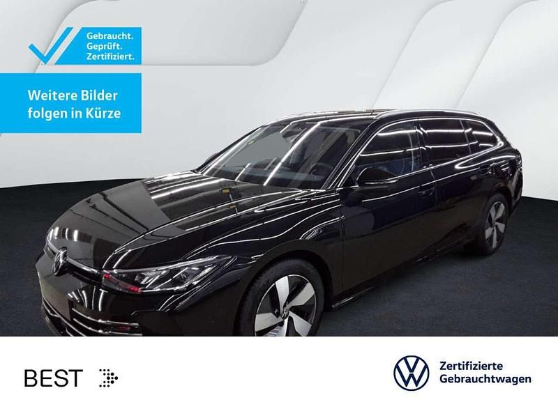 Grenadillschwarz metallic Gebraucht 2025 VW Passat Elegance Kombi | 35.999 € (Superpreis) - Bild 1/3