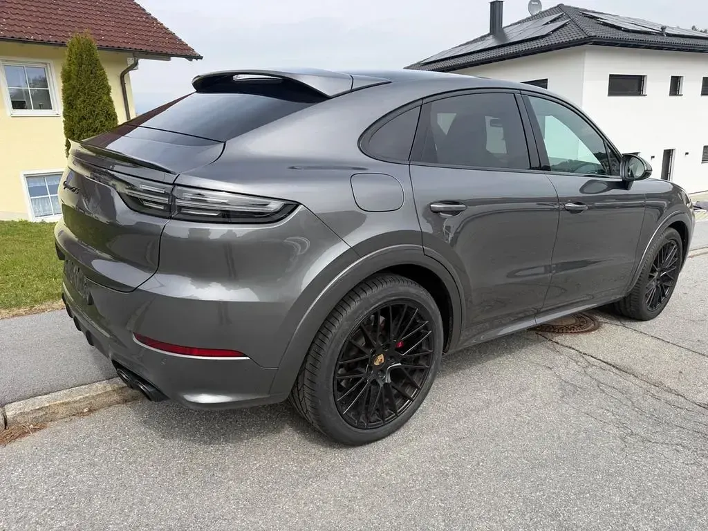 Gebraucht Porsche Cayenne Coupe GTS 460 PS (338 kW) 2023 Grau SUV