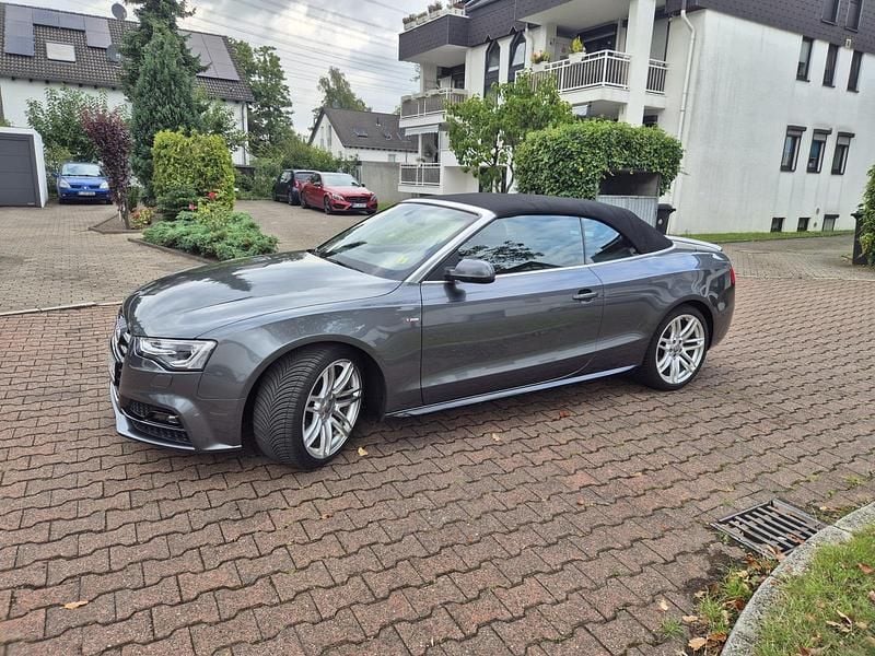 Gebraucht Audi A5 Cabriolet 190 PS (139 kW) 2016 Grau Cabrio