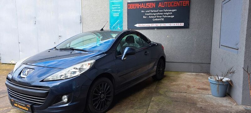 Gebraucht Peugeot 207 CC Access 120 PS (88 kW) 2013 Lackierung smaltblau/metallic Cabrio