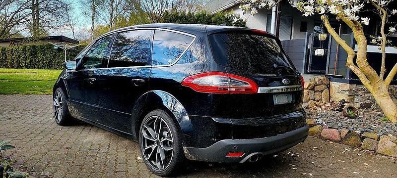 Gebraucht Ford S-MAX Titanium X 200 PS (147 kW) 2012 Schwarz Van / Kleinbus