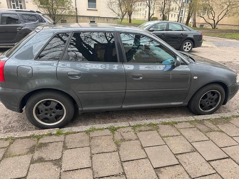 Gebraucht Audi A3 102 PS (75 kW) 2001 Grau Kleinwagen