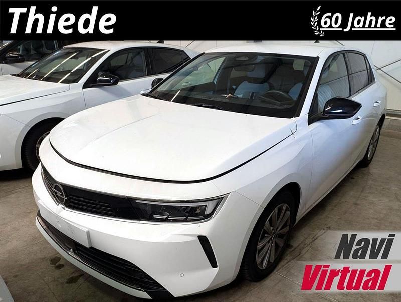 Gebraucht Opel Astra Elegance 131 PS (96 kW) 2023 White jade Limousine