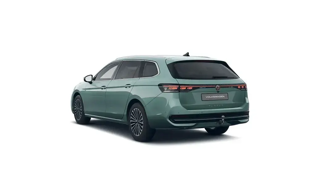 Gebraucht VW Passat Elegance 150 PS (110 kW) 2025 Maripositgrün metallic Kombi