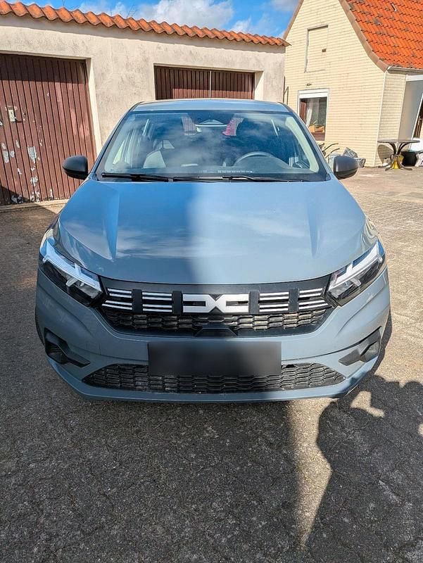 Gebraucht Dacia Sandero Essentiel 2024 Grau Limousine