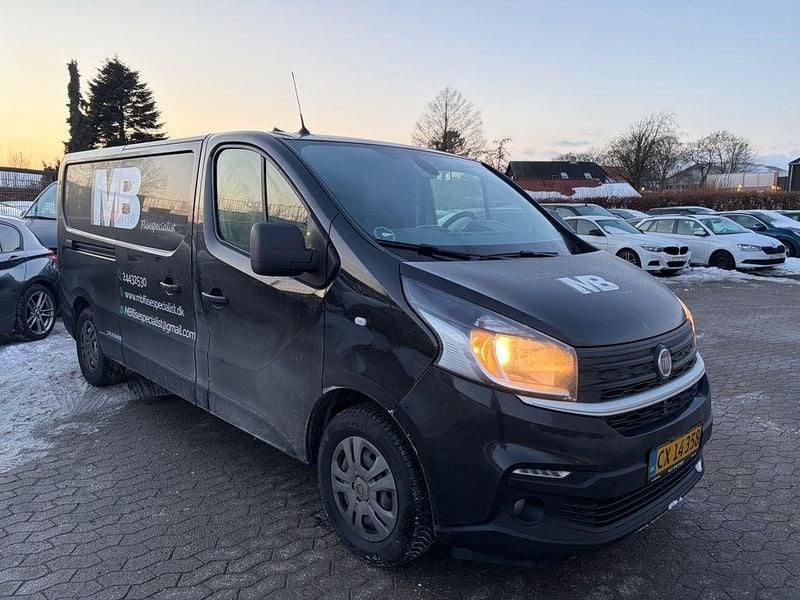 Gebraucht Fiat Talento 145 PS (106 kW) 2021 Schwarz Van / Kleinbus